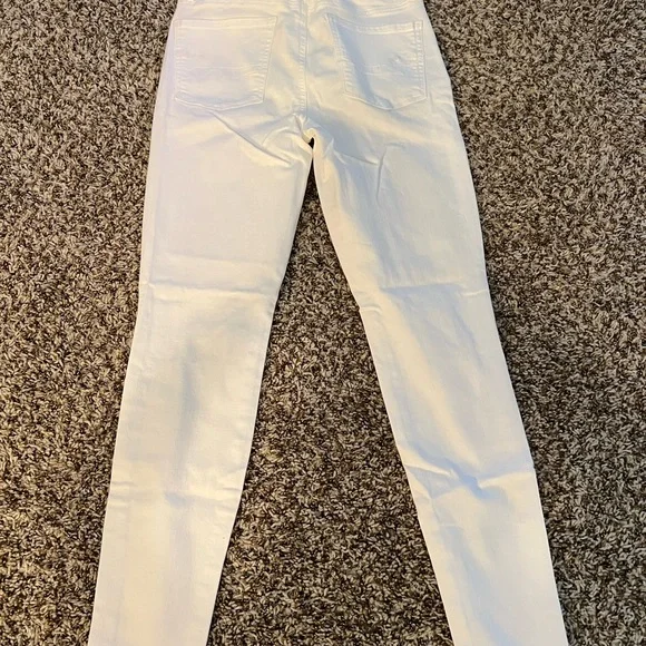 American Eagle White Skinny Jeans - Picture 2 of 4